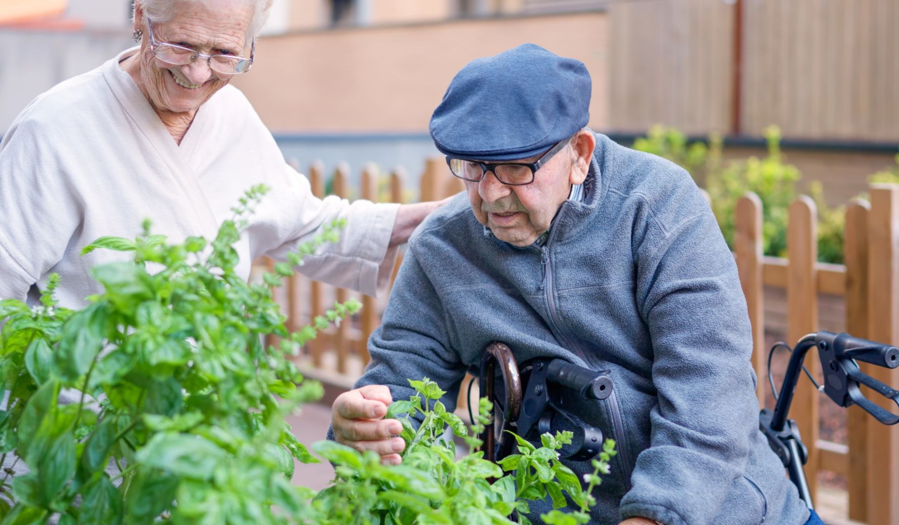 Il giardino come terapia: i benefici della natura per gli anziani in RSA